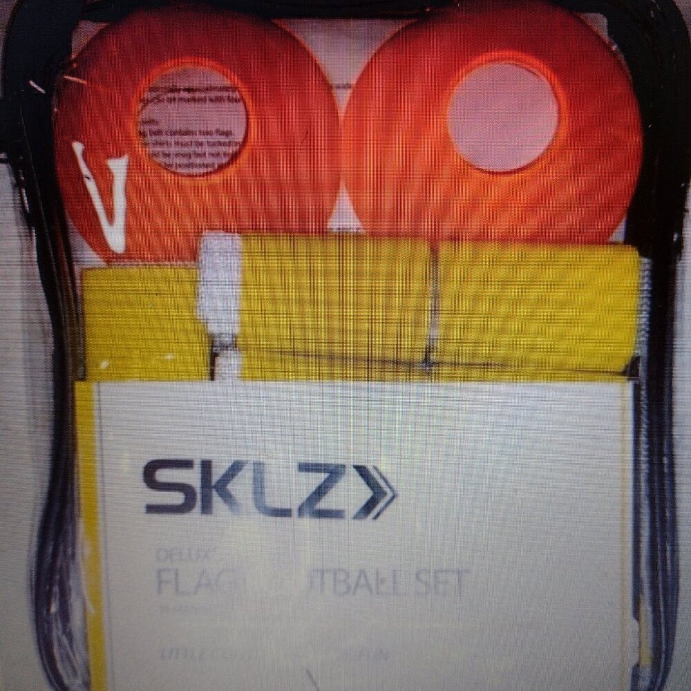 New SKLZ- 10 Men Flag Football with End Zone Pylons/Cones, Deluxe Set